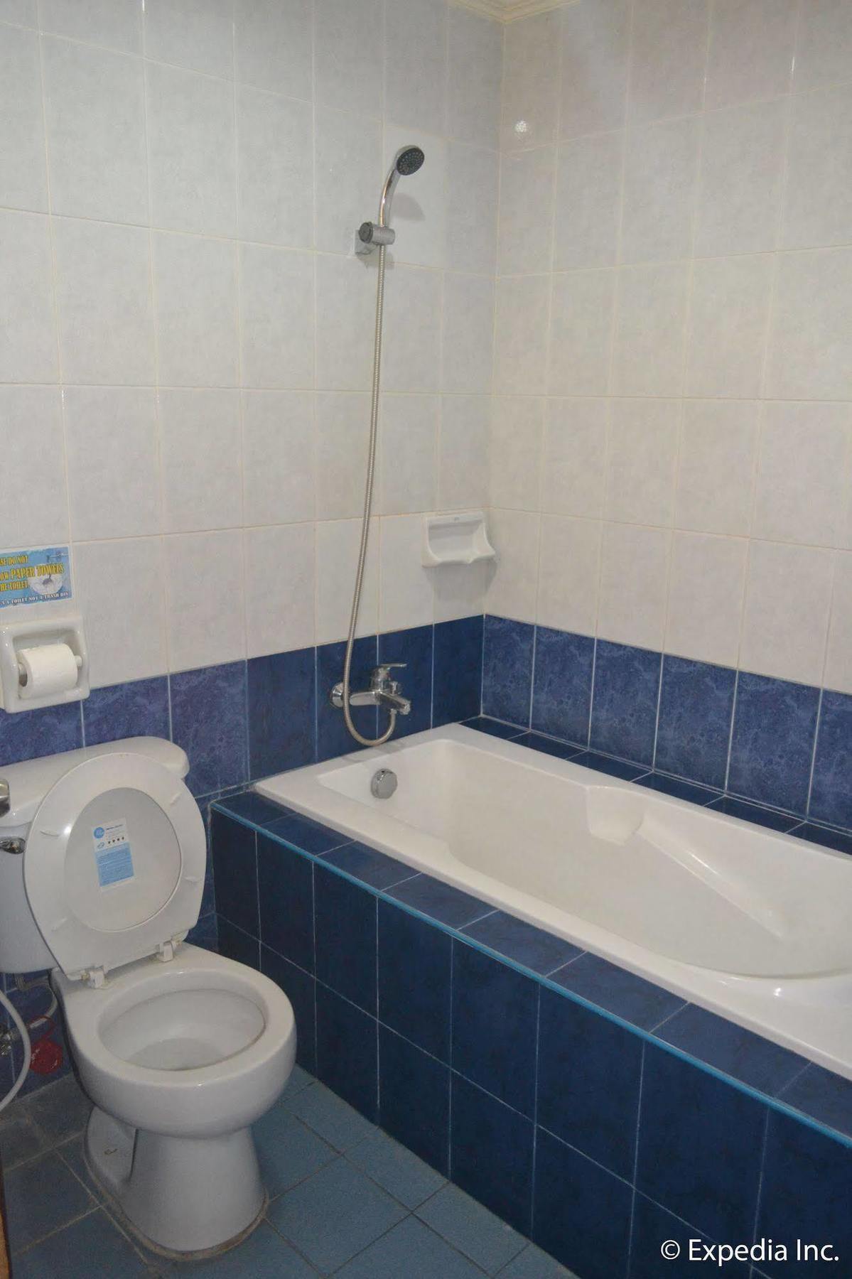 Bliss Hotel Dau Mabalacat Екстер'єр фото